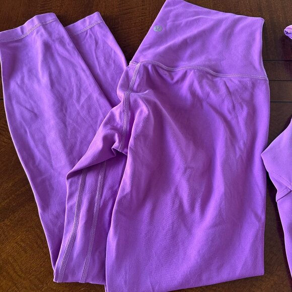 Lululemon Purple Leggings & Tank Set Size 8 Top 8 Pants 8 Workout Yoga - Picture 4 of 7